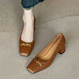 2025 Spring And Autumn New French Retro Square Head Thick Heel Metal Chain Small Leather Shoes Coarse Heel Soft Back Grandmother Single Shoes HZ0115