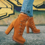 2025 Autumn And Winter New Products Super High And Front Rivet Waterproof Table Lady Short Boots HZ0115